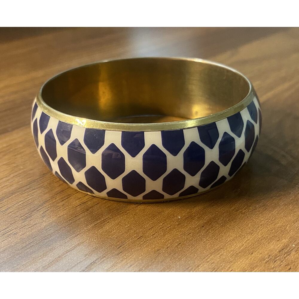 Vintage Enamel Brass Blue Cream pattern Bangle Bracelet 1" wide Bojo Jewelry